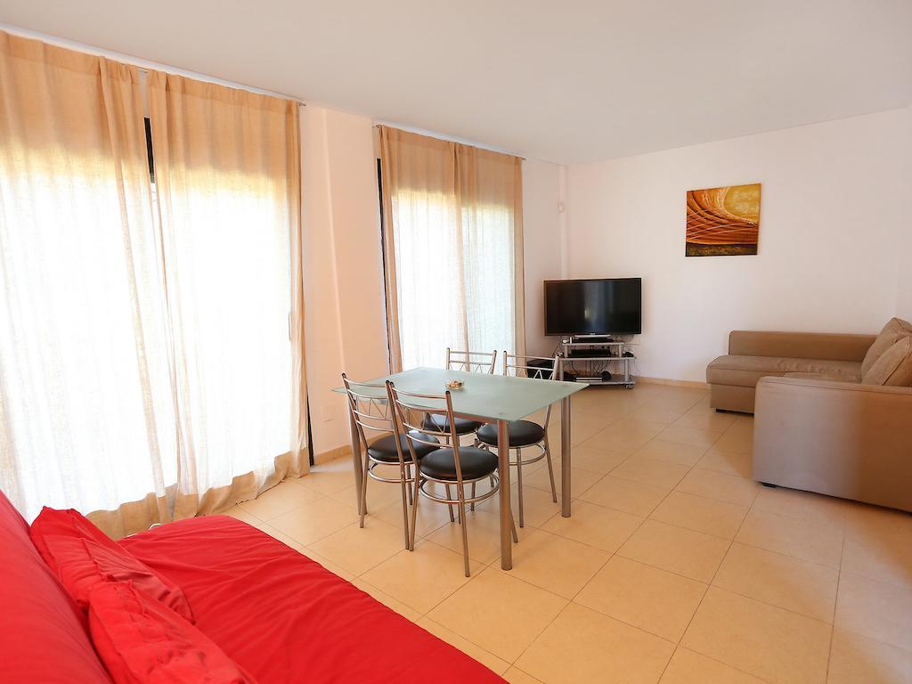 Holiday Home Cornelia Pucho By Interhome Cambrils Quarto foto